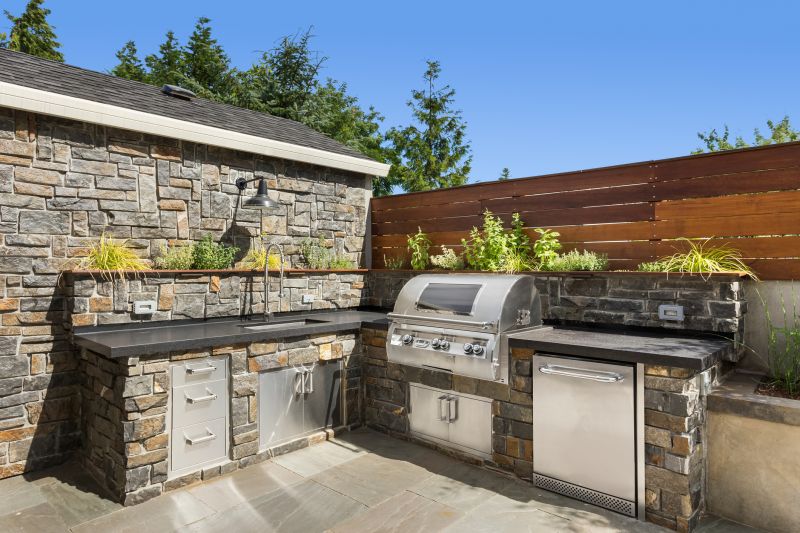 Planning Considerations For Custom Outdoor Kitchen Builds